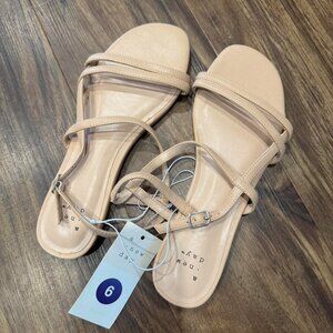 NWT Target strappy vegan‎ leather beige tan Slides sandals size 6